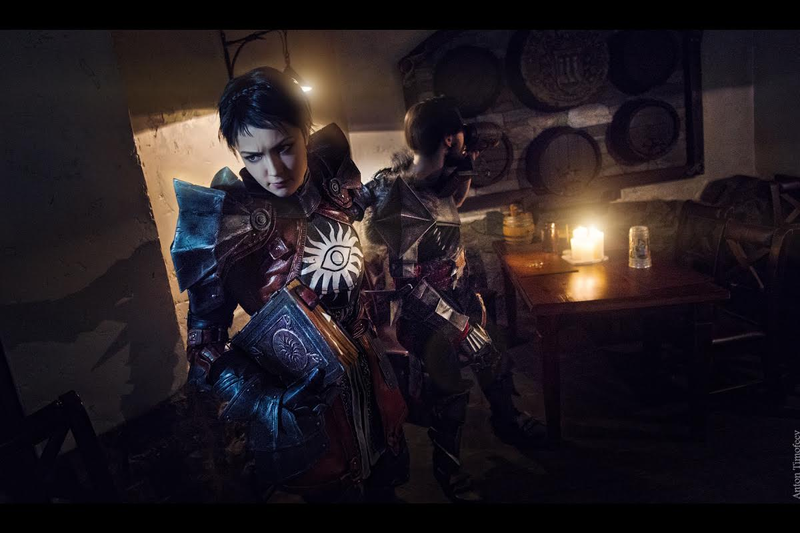 Illustration for article titled Dragon Age Cosplay Gets Hammered, Makes Out